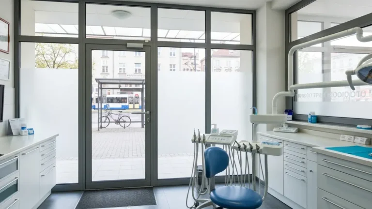 Dentysta Kortowo Olsztyn gabinety blisko kampusu
